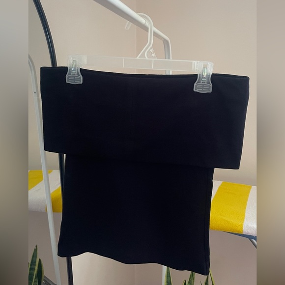 Club Monaco: Off-the-shoulder straight top - Picture 3 of 3